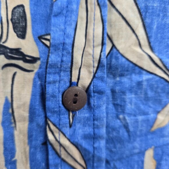 Aloha Days Hawaii Blue Cream Leaves Hawaiian Button Up Shirt 100% Cotton Small - Picture 7 of 8